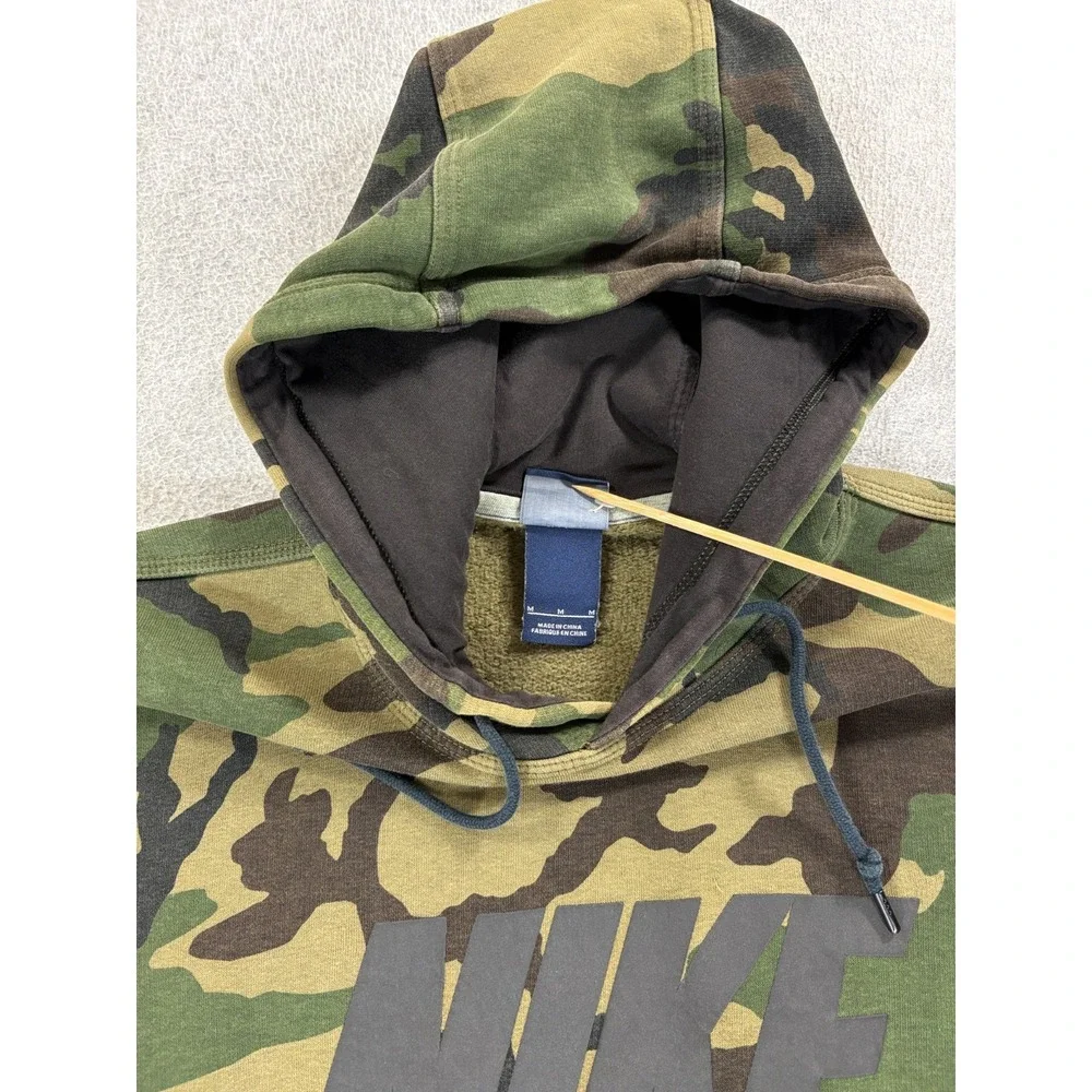 Nike Camouflage Midweight Hoodie Sweatshirt (Men's Medium) Green